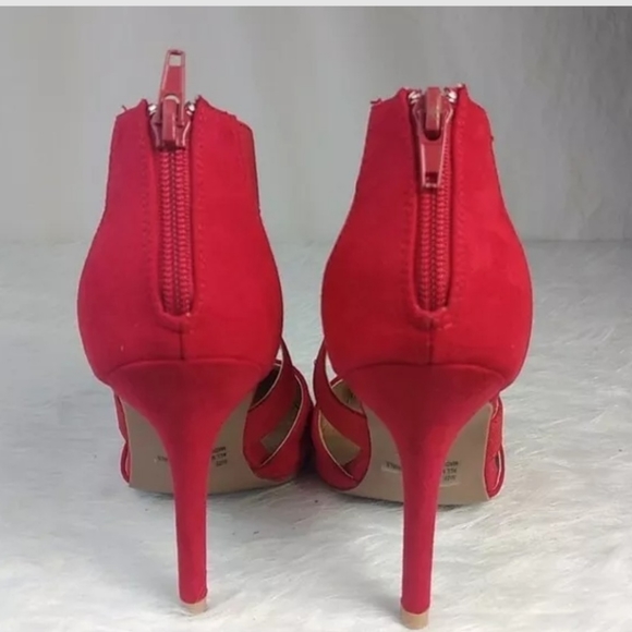 Qupid Strappy Heels Size 6 Red 4 inch heel Suede - Picture 7 of 7